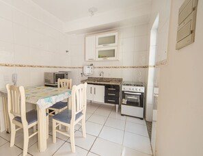 House, Smoking | 2 bedrooms - Sua Casa na Enseada Perto da Praia e de Tudo (Guarujá)