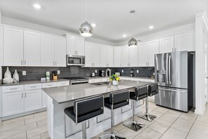 Fridge, microwave, oven, stovetop - Kids Bedrooms | Game Area | Screened Private Pool (Kissimmee)