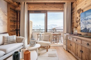 Living area - Malaya - Alpine apartment near slopes Alpe d'Huez (Huez)