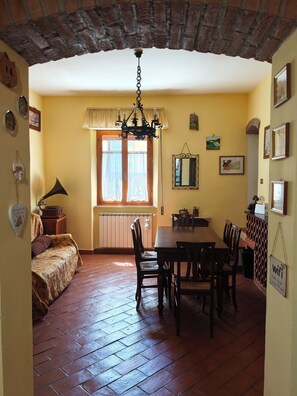 Dining - Gincat Chianti House - 3 Rooms, Terraces & BBQ (Montespertoli)