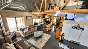 Télévision, cheminée