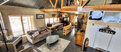 Télévision, cheminée