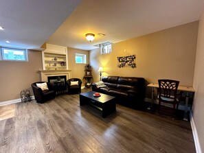 Living area - Richmond Hill Walk-Out Basement | Private Unit | 30–365 Day Stay|Shop|Park|Bus| (Richmond Hill)