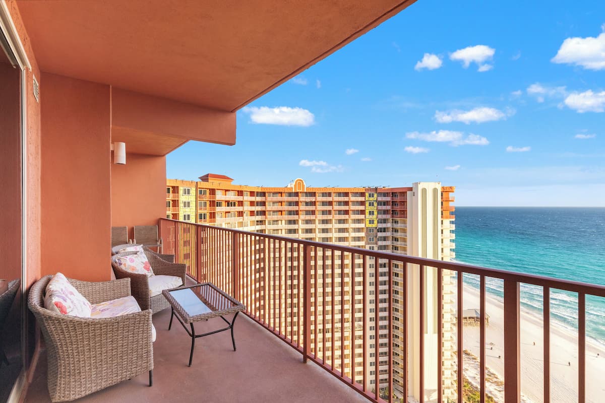 Lejlighed - flere senge - balkon - havudsigt (Shores of Panama 2211) | Udsigt fra værelset