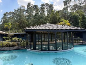 Pool - House for groups 10 minutes from Valle de Bravo and Velo de Novia. (Valle de Bravo)