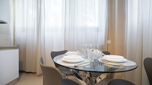 Dining - Giulini 5 - B - One Bedroom Apartment, Sleeps 4 (Monza)
