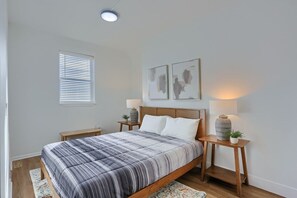 Bügeleisen/Bügelbrett, kostenloses WLAN, Bettwäsche