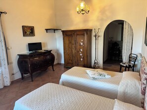 2 bedrooms, free WiFi, bed sheets - Apartment located in a Farmhouse with Swimming Pool in Maremma n.1 (Scansano)
