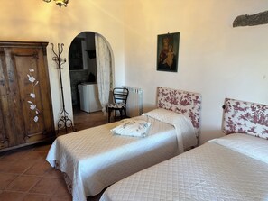 Free WiFi, bed sheets - Vrbo Property (Scansano)