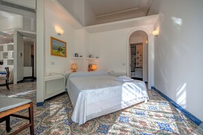 Bügeleisen/Bügelbrett, kostenloses WLAN, Bettwäsche