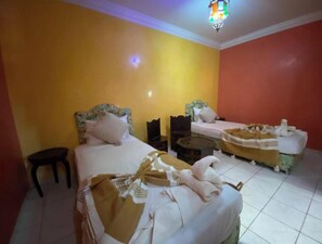 Iron/ironing board, free WiFi - (Marrakech)