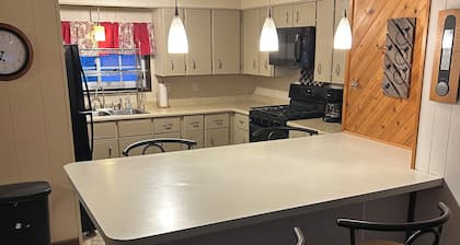 3-bedroom house in Presque Isle perfect for your up north getaway