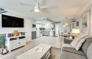 Smart TV - The Sandy Turtle at Gulf Highlands: Enjoy a Street Legal Golf Cart +Pets welcome (Panama City Beach)