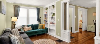 Fairport | Sleeps 8 | Walk to Erie Canal