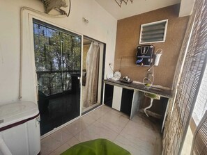 Interior - Cozy 1-bedroom fabulous studio in Indore with all amenities. (Indore)