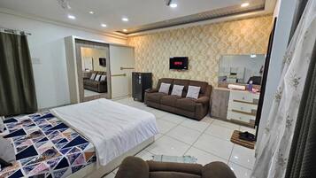 1 bedroom, iron/ironing board, WiFi