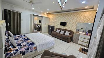 1 camera, ferro/asse da stiro, Wi-Fi