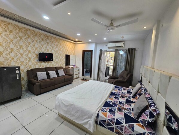 1 bedroom, iron/ironing board, WiFi