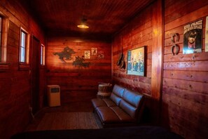 Interior - Rustic Western Cabin with shared Sauna (Colorado City)