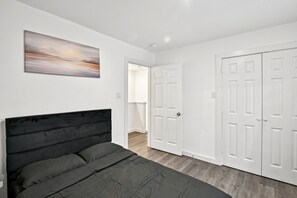 3 bedrooms, WiFi, bed sheets - Modern 3-bedroom townhome in vibrant Houston (Houston)