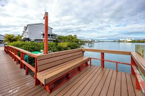 Property grounds - Townhouse Pool Across from Beach (Indian Rocks Beach)