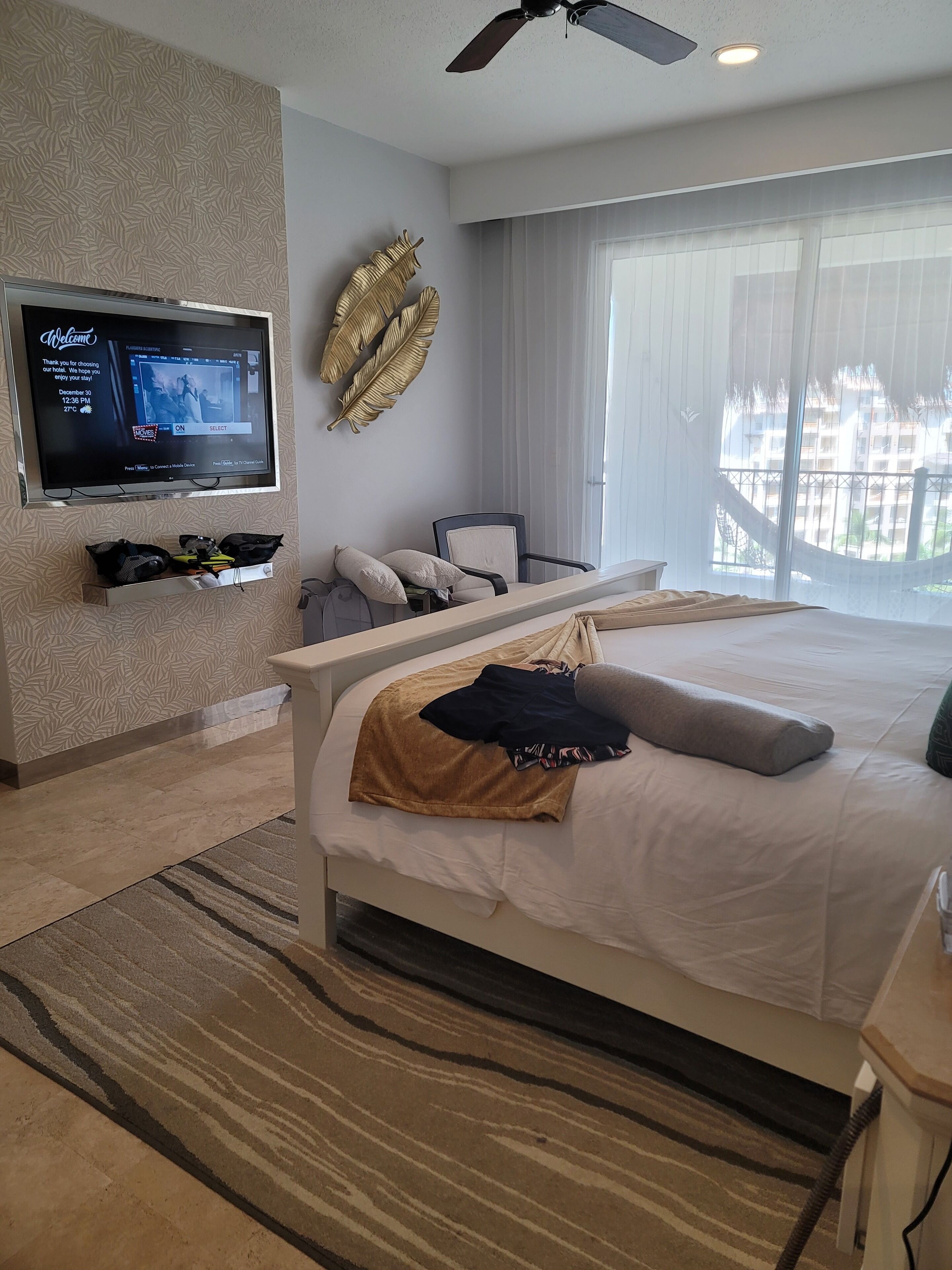 7 habitaciones y caja de seguridad en la habitación 
