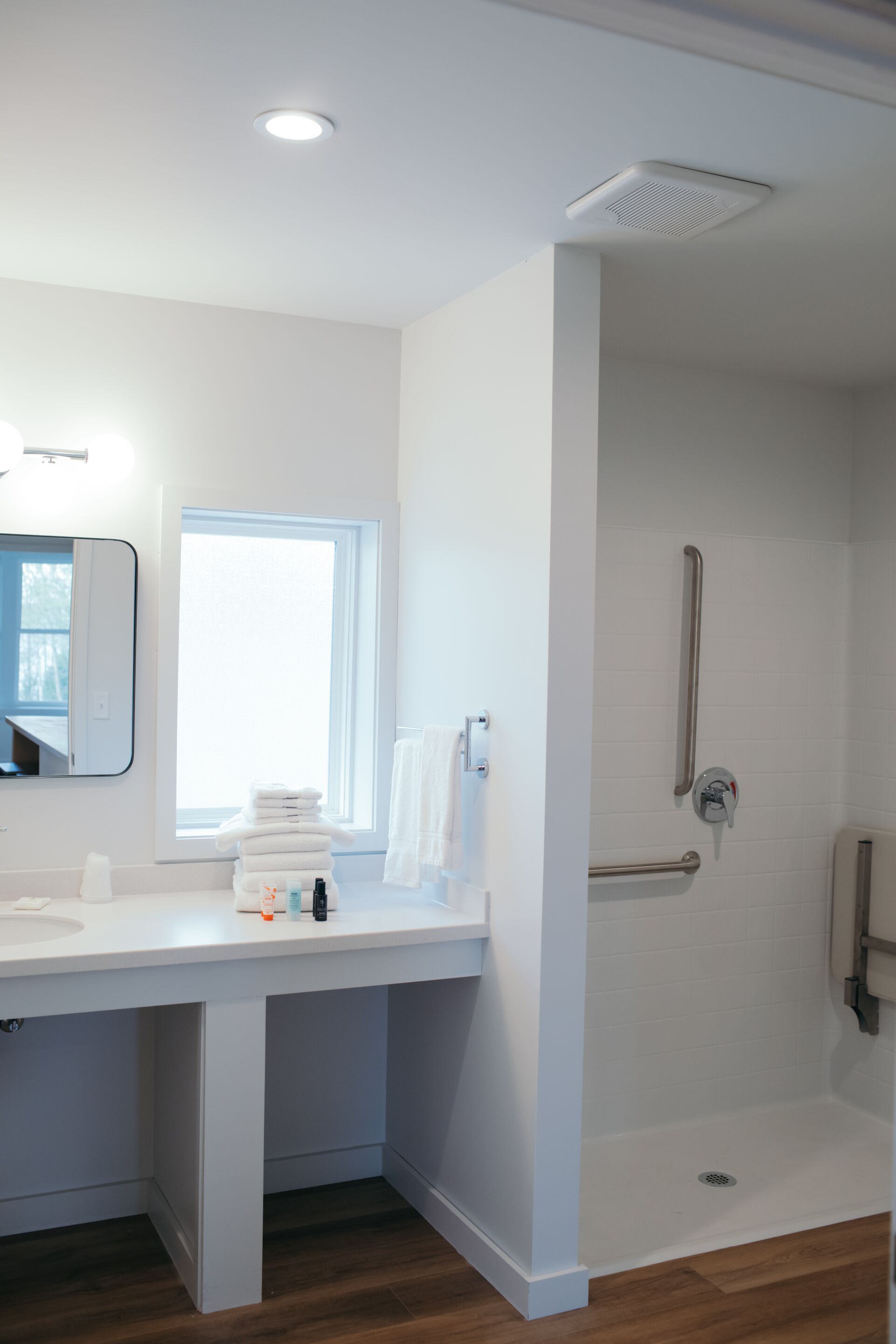 Habitación Confort doble, baño privado (Hideaway) | Interior