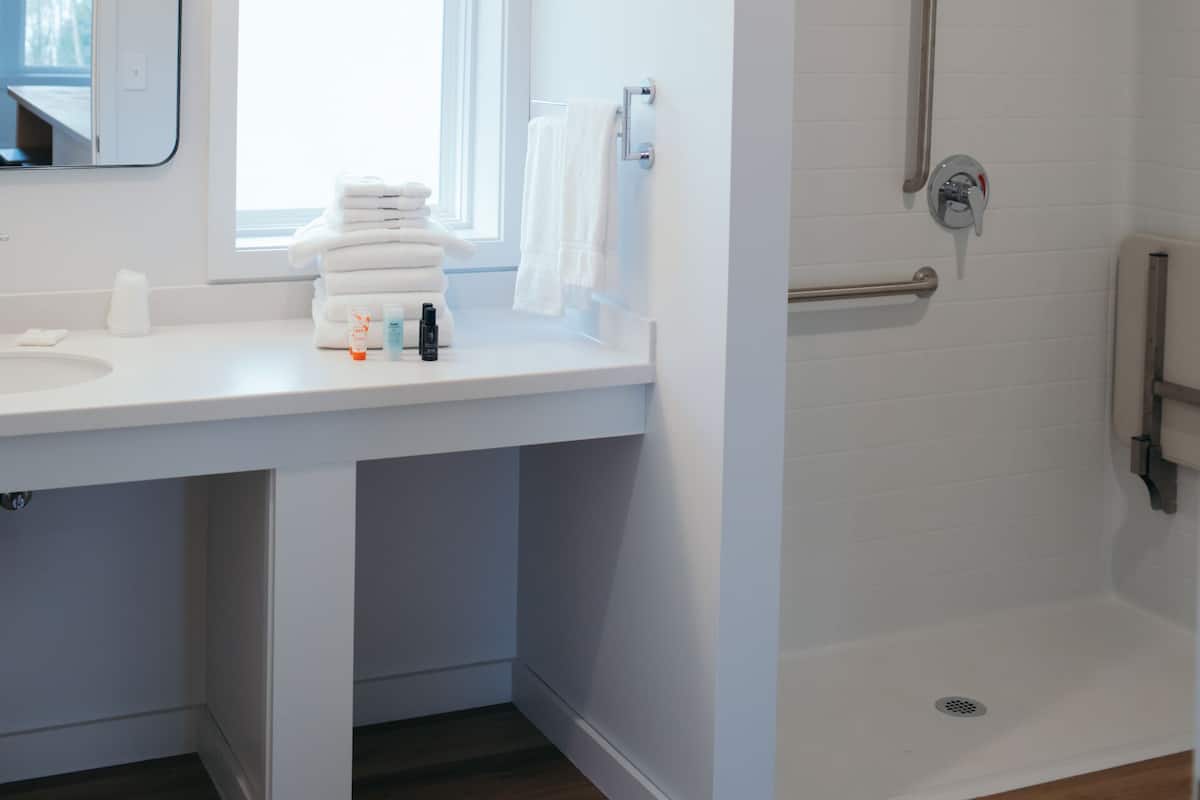 Habitación Confort doble, baño privado (Hideaway) | Interior