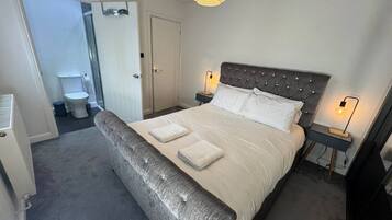 6 soverom, strykejern/-brett, wi-fi (inkludert) og sengetøy