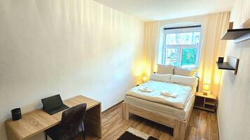 1 Schlafzimmer, Bügeleisen/Bügelbrett, kostenloses WLAN, Bettwäsche