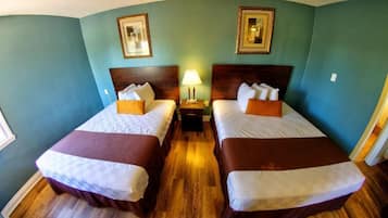 Room, 2 Queen Beds, Garden View | Desk, free WiFi