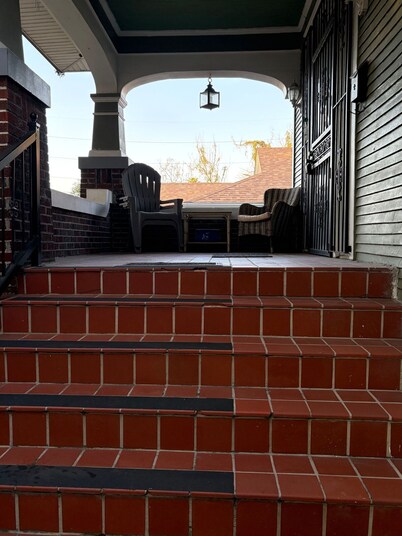 The Oakview Retreat | Stylish 3BR NOLA Stay