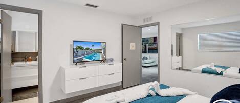 Fer et planche Ă repasser, Wi-Fi, draps fournis