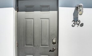 Exterior detail - Studio w/pool & patio, walk to beach (Deerfield Beach)