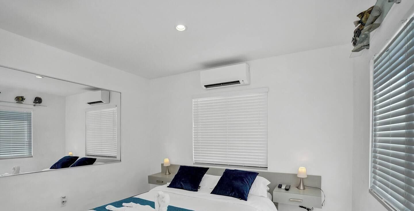 1 bedroom, desk, iron/ironing board, WiFi