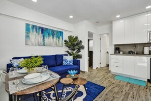 Interior - Modern Studio w/Queen Bed & Steps to Beach (Hollywood)