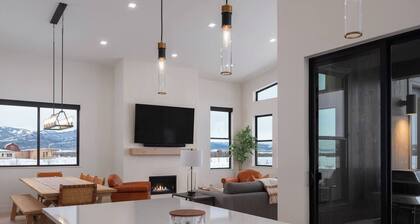 New - Buckskin Retreat