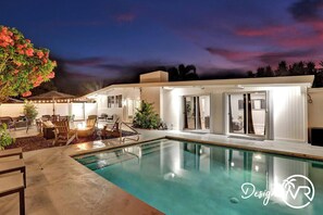 Indoor pool - Renovated home w/heated pool & BBQ (Pompano Beach)