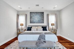 熨斗/熨衫板、Wi-Fi、床單