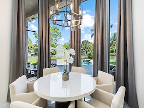 Dining - Villa w/pool, games & BBQ (Coral Springs)
