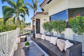 Terrace/patio - Spacious home w/private pool & game room (Davie)