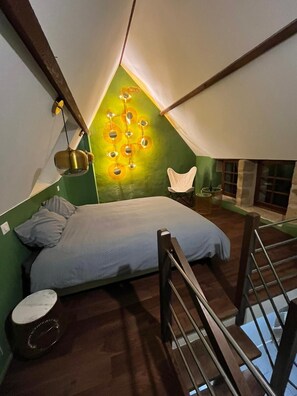 熨斗/熨衫板、Wi-Fi、床單