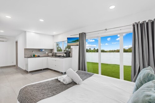 Apt w/Patio, Balcony & Mini-Golf