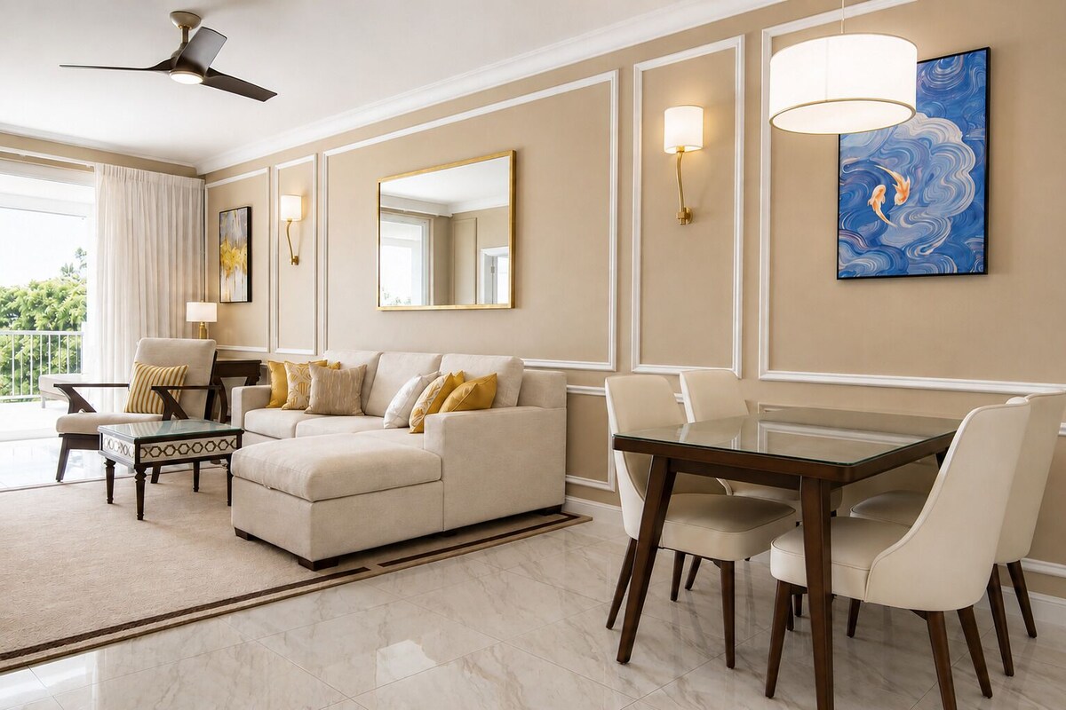 Grand 2 Bedroom Suite | Living area