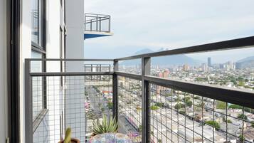 Junior Suite, Balcony, City View | Balcony