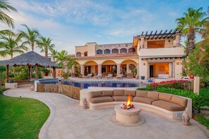 Pool - Villa Casa Lolita by The Agency Baja Travel (Cabo San Lucas)