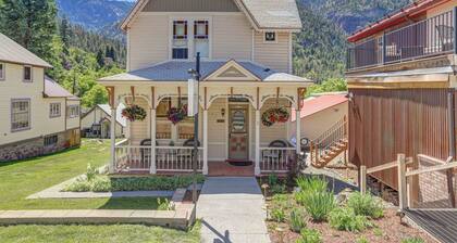 AlpLily Inn ~ Amphitheater Suite ~ 5 min walk to Ice Park Location ~ AC!