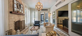 Private Pool Spacious and Clean Beach House and Estate