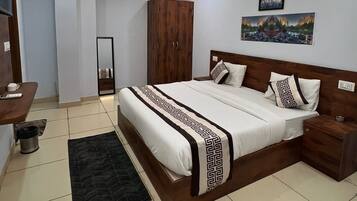 Caja de seguridad en la habitación, escritorio y wifi gratis