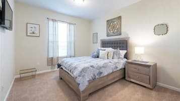 Iron/ironing board, travel crib, free WiFi, bed sheets